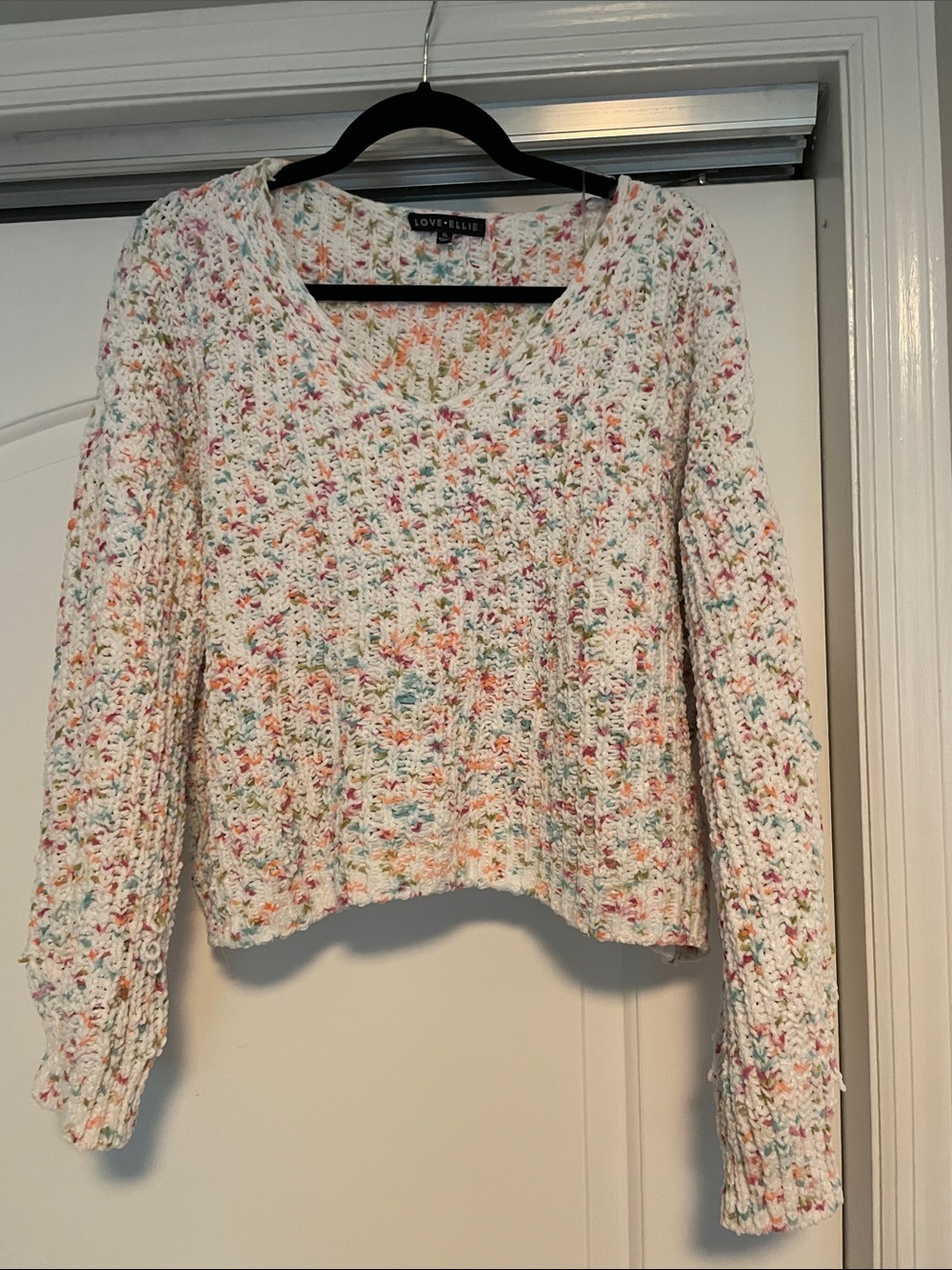 NWOT! Love Ellie White Speckled V-Neck Sweater